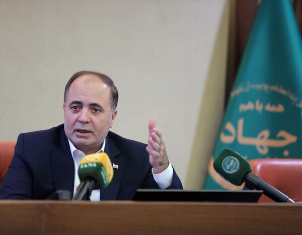 وزیر جهاد کشاورزی، نوری قزلجه، تامین کالاهای اساسی، امنیت غذایی، بازار کالا، ذخایر کافی، واردات کالاهای اساسی، اقتصاد ایران، نظارت بر توزیع، خرید هیجانی، شرایط جنگی، مدیریت بحران